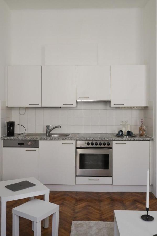 Apartment 10-Next Metro U3 Wien Eksteriør bilde
